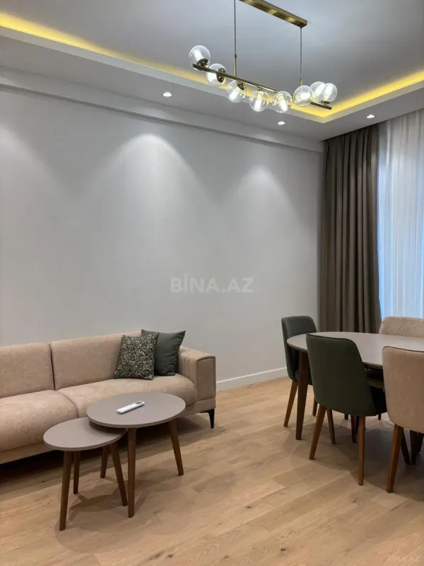 Kirayə verilir 3 otaqlı mənzil 150 m²
