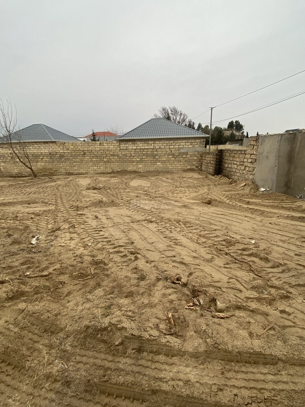 Satılır torpaq sahəsi 3 m²