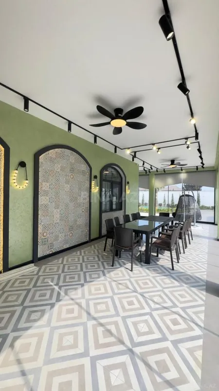 Satılır 5 otaqlı həyət evi 300 m²