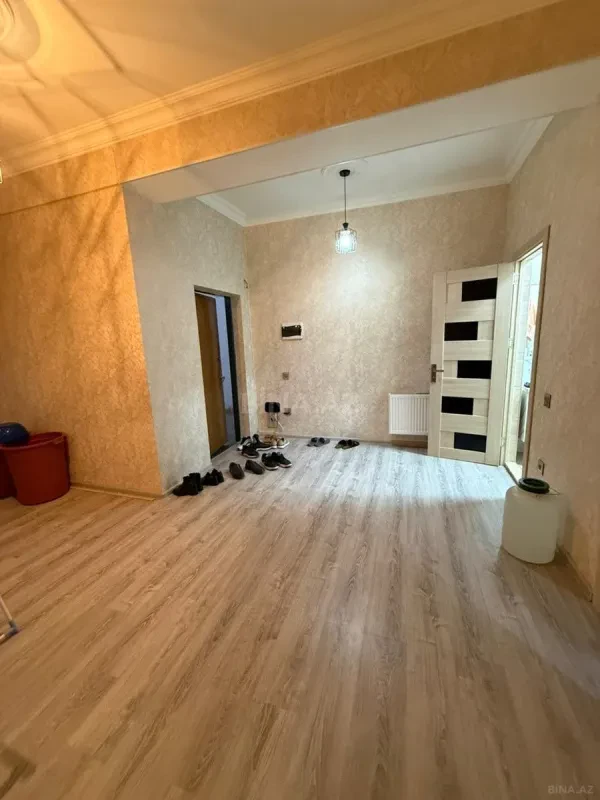 Satılır 3 otaqlı mənzil 85 m²