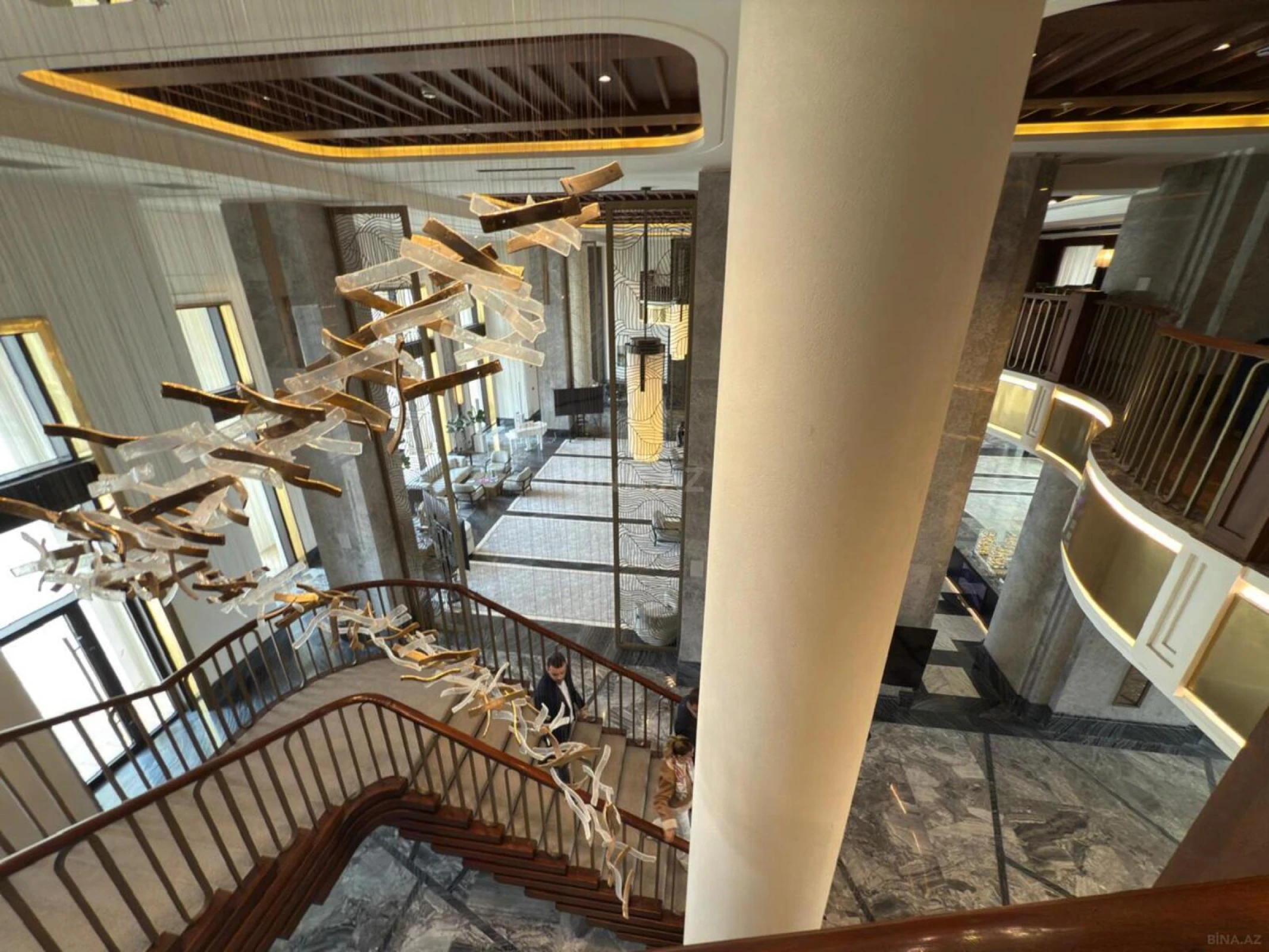 Satılır 1 otaqlı mənzil 79 m²