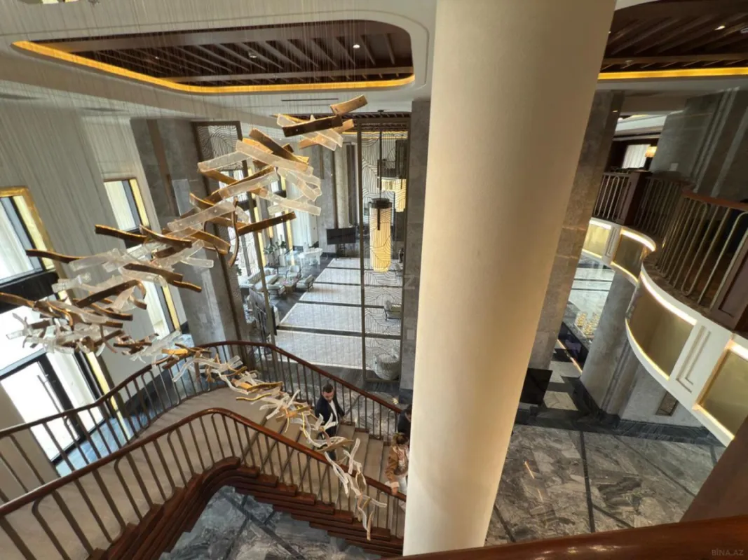 Satılır 1 otaqlı mənzil 79 m²