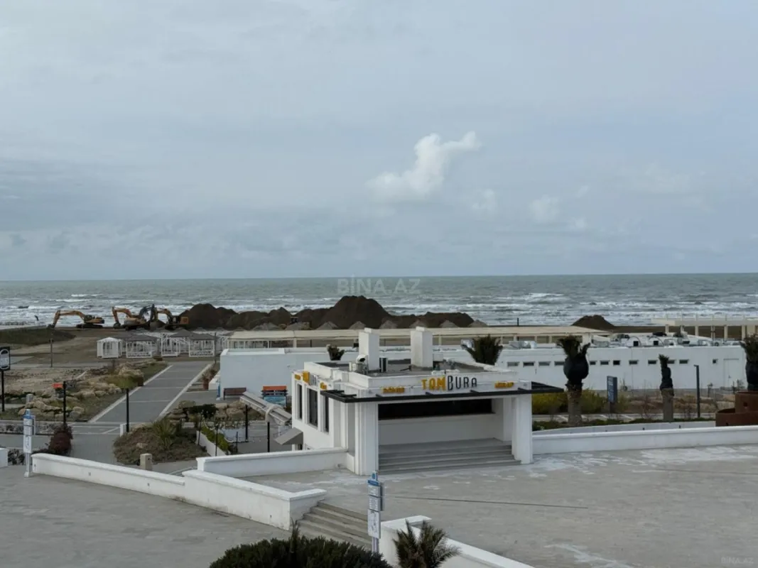 Satılır 1 otaqlı mənzil 79 m²