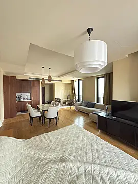 Satılır 1 otaqlı mənzil 79 m²