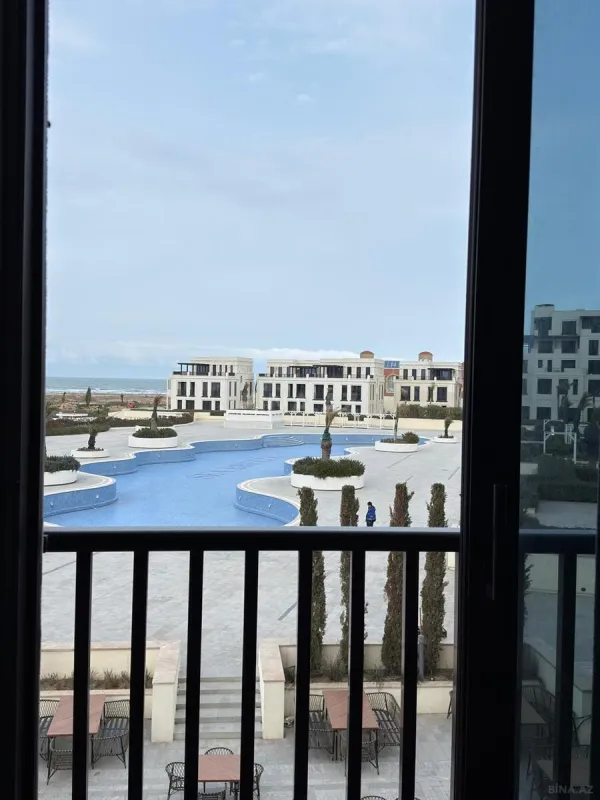 Satılır 1 otaqlı mənzil 79 m²