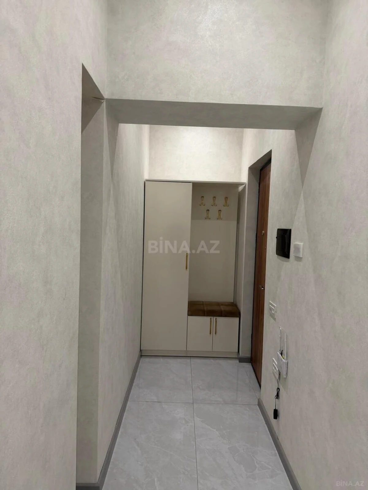 Satılır 2 otaqlı mənzil 91.3 m²