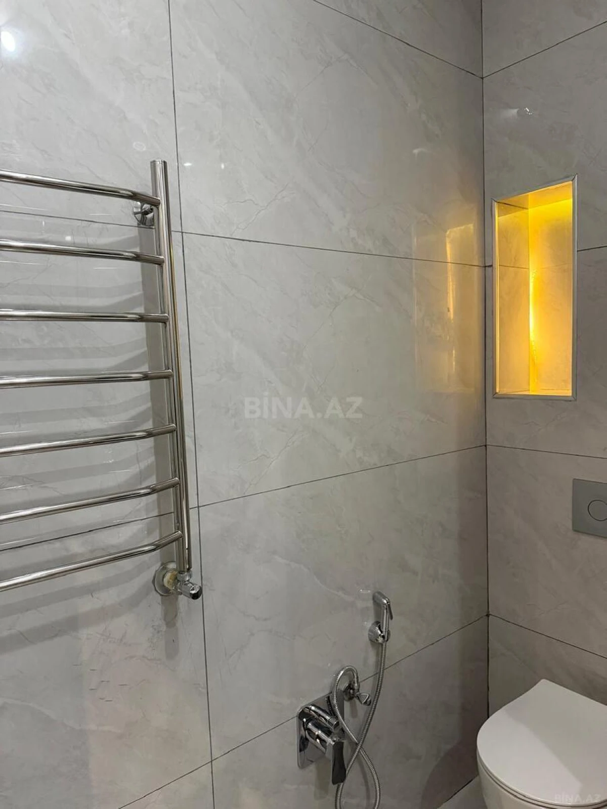 Satılır 2 otaqlı mənzil 91.3 m²