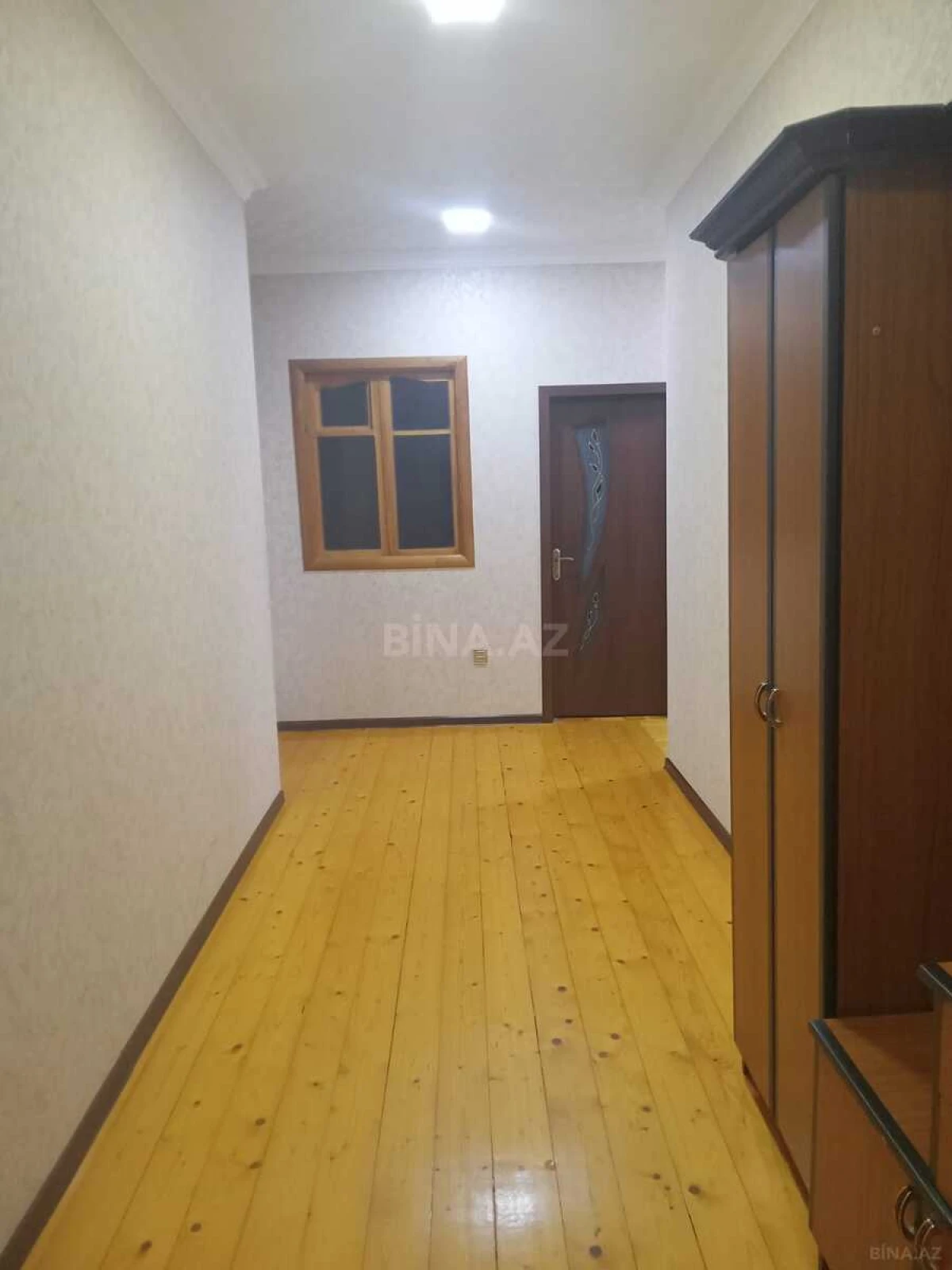 Satılır 4 otaqlı həyət evi 140 m²