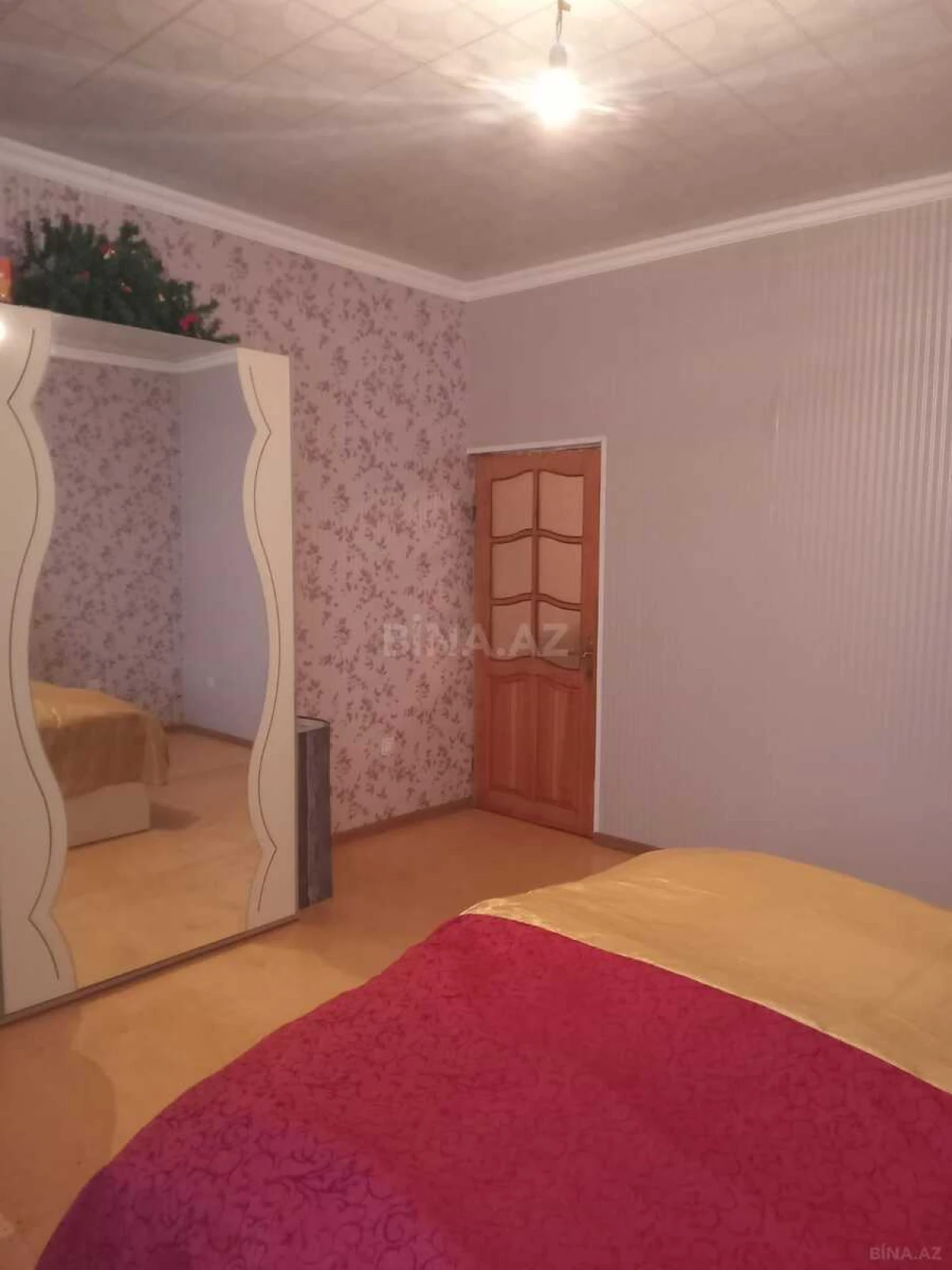 Satılır 4 otaqlı həyət evi 140 m²