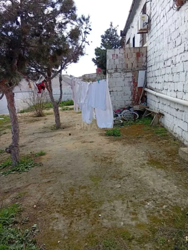 Satılır 4 otaqlı həyət evi 140 m²