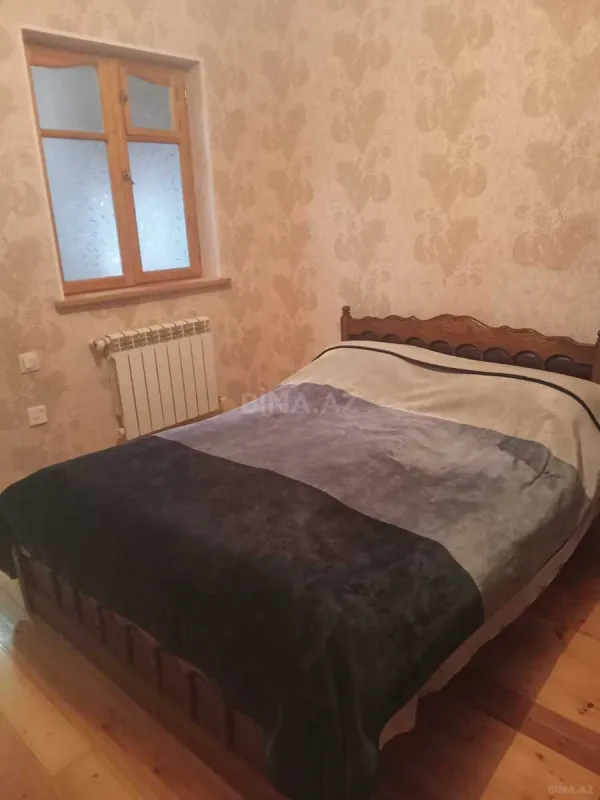 Satılır 4 otaqlı həyət evi 140 m²