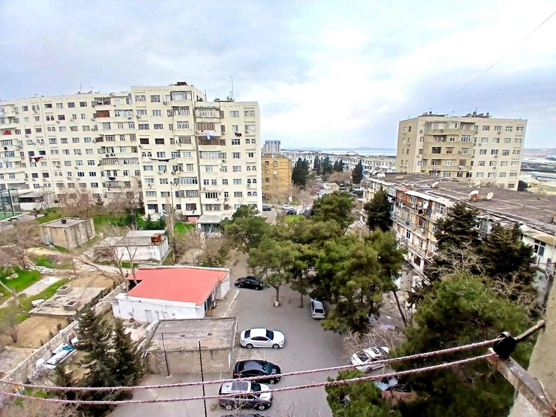 Satılır 3 otaqlı mənzil 85 m²