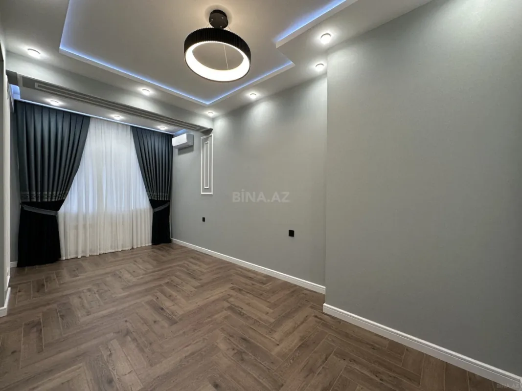 Satılır 3 otaqlı mənzil 105 m²