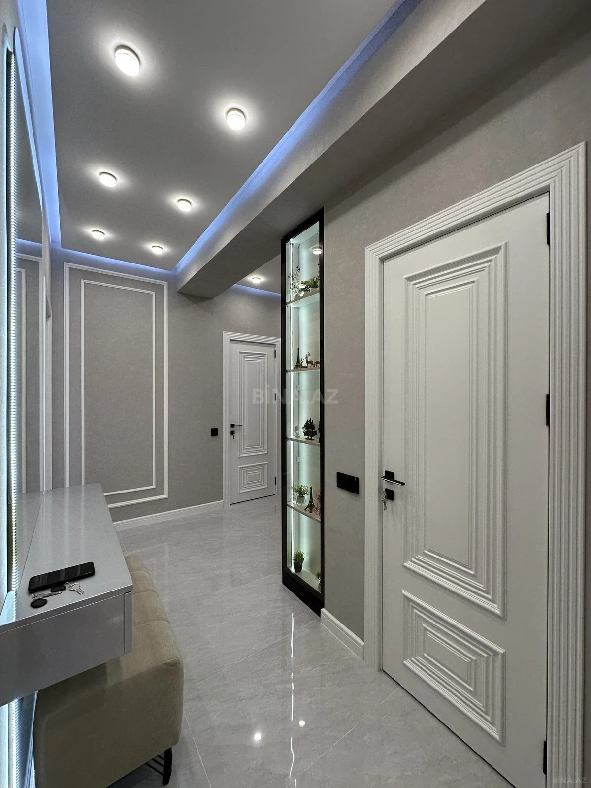 Satılır 3 otaqlı mənzil 105 m²