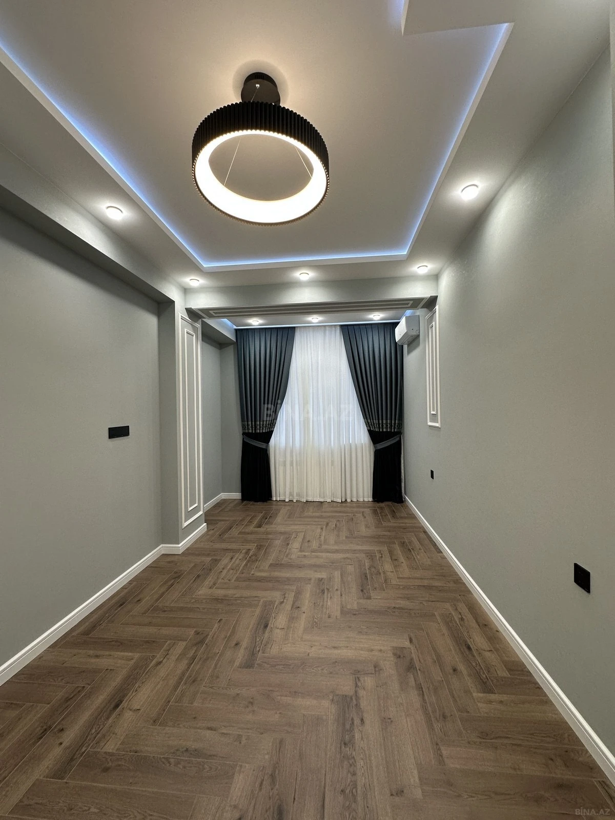 Satılır 3 otaqlı mənzil 105 m²
