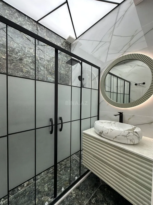 Satılır 3 otaqlı mənzil 105 m²