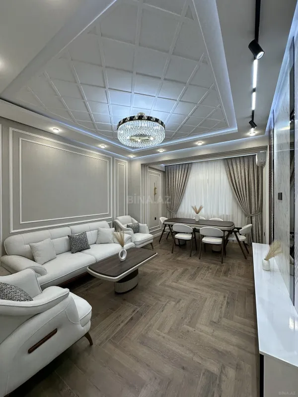Satılır 3 otaqlı mənzil 105 m²