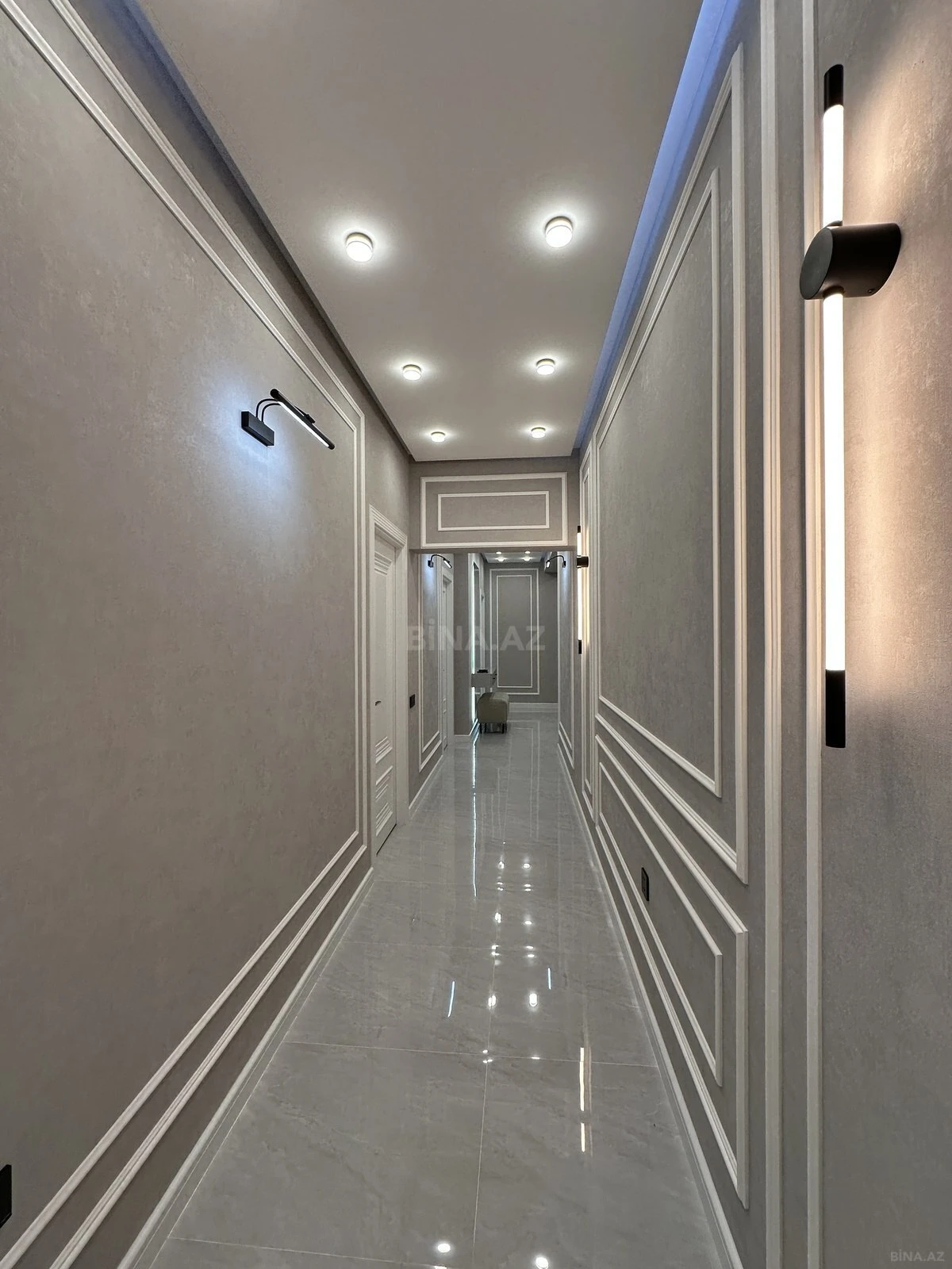 Satılır 3 otaqlı mənzil 105 m²