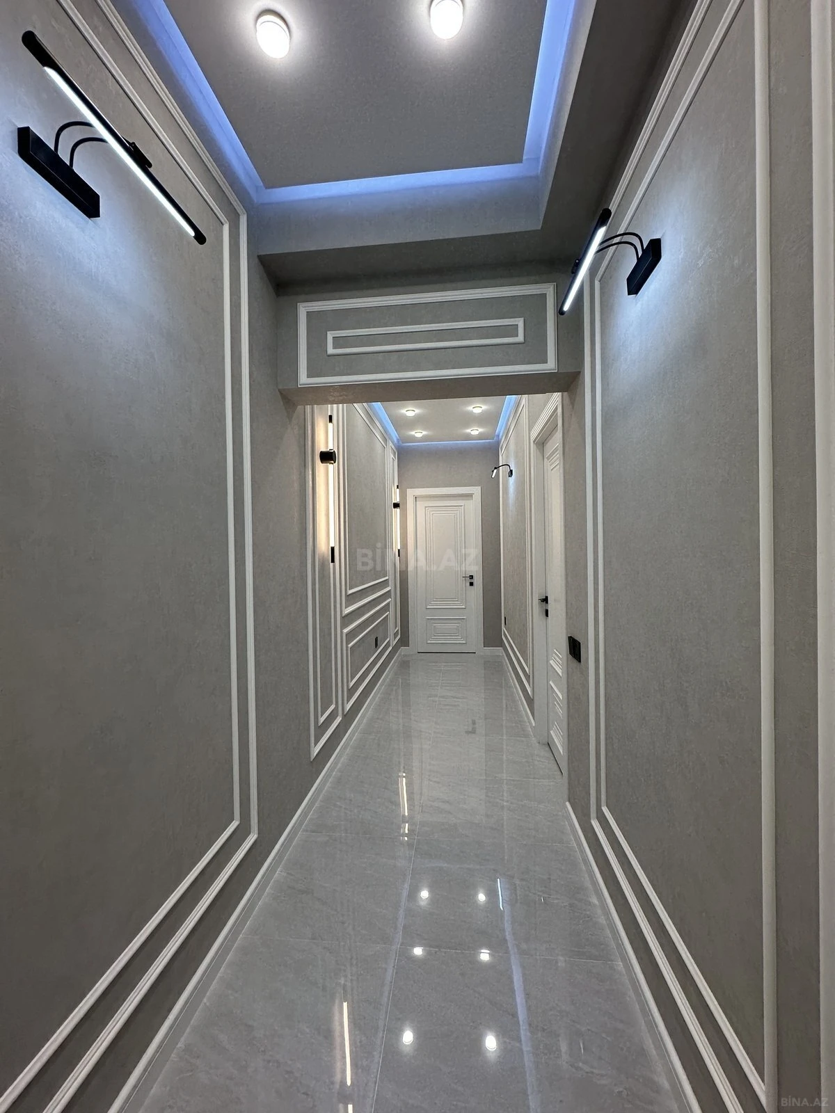 Satılır 3 otaqlı mənzil 105 m²