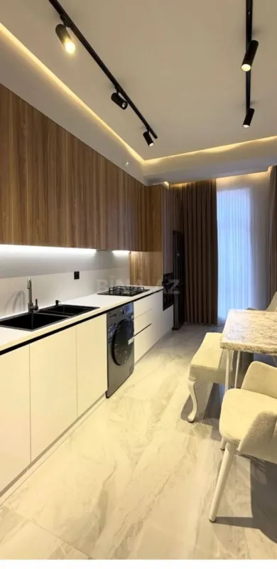 Satılır 3 otaqlı mənzil 77 m²
