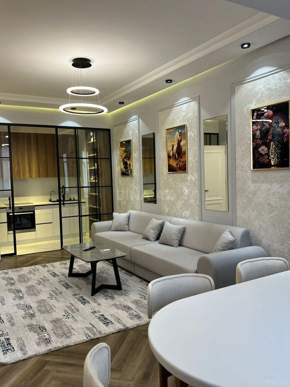 Satılır 2 otaqlı mənzil 67 m²