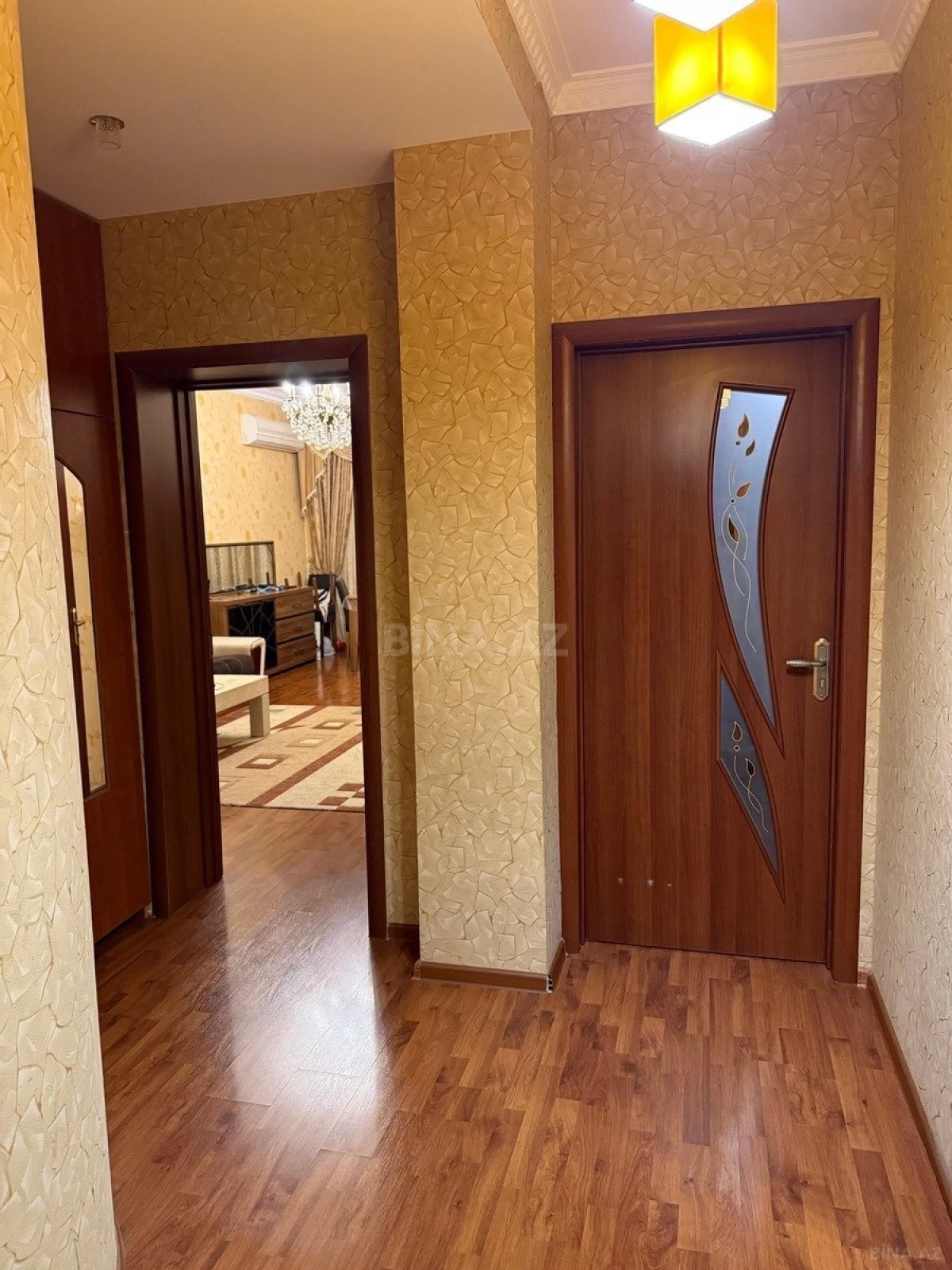 Satılır 2 otaqlı mənzil 64 m²