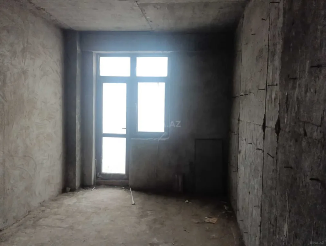 Satılır 3 otaqlı mənzil 105 m²