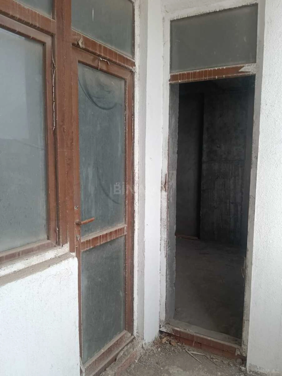 Satılır 3 otaqlı mənzil 105 m²