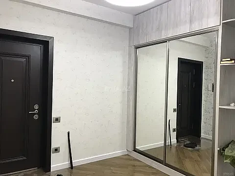 Satılır 3 otaqlı mənzil 105 m²