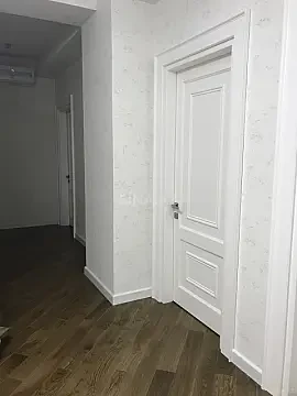 Satılır 3 otaqlı mənzil 105 m²