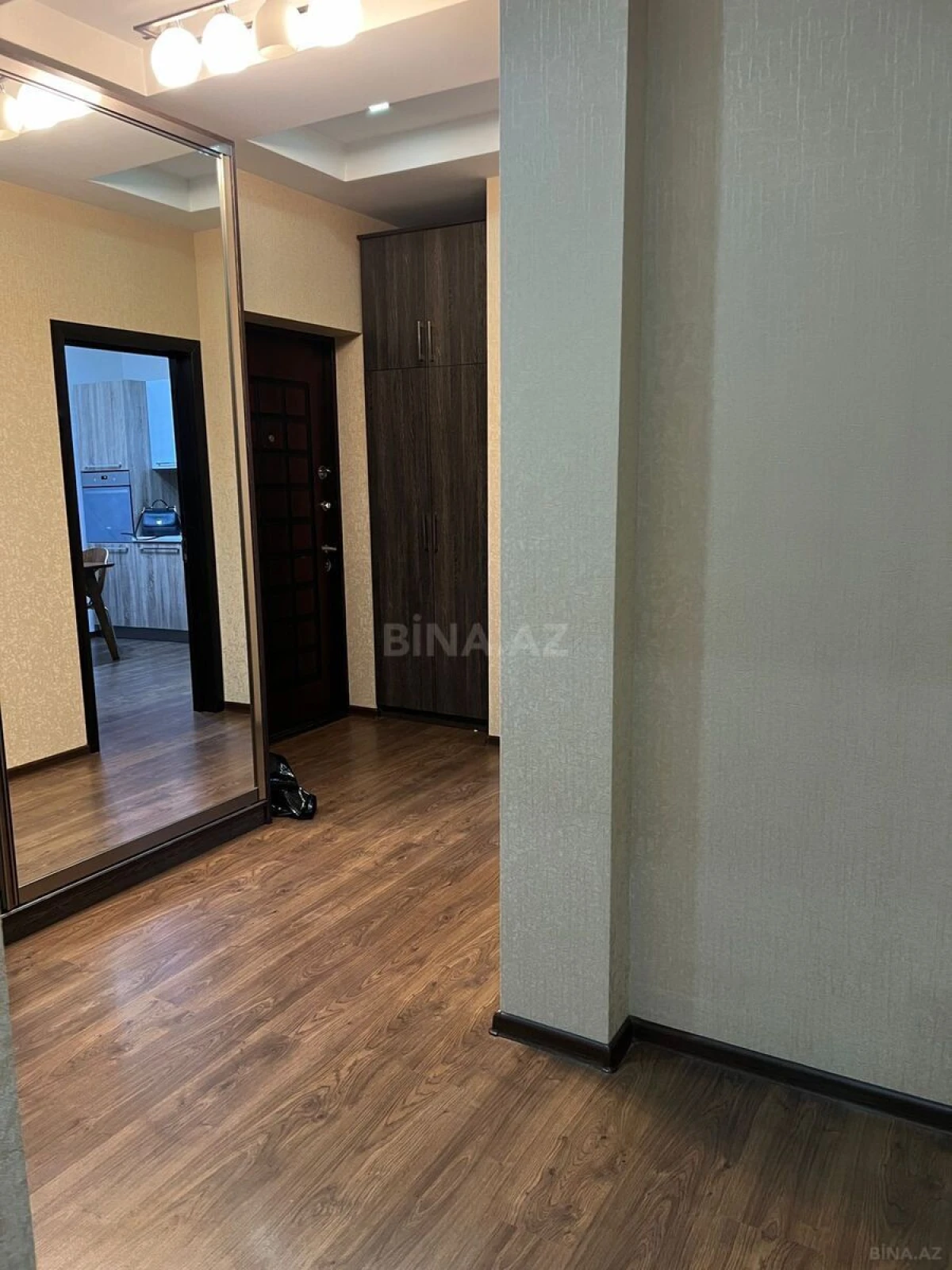 Kirayə verilir 3 otaqlı mənzil 110 m²