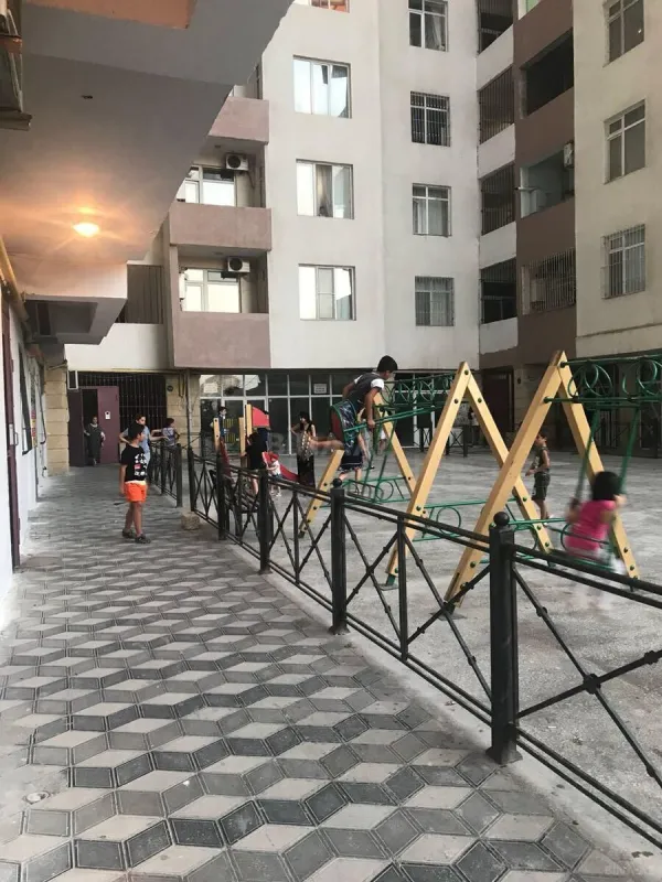 Kirayə verilir 3 otaqlı mənzil 110 m²