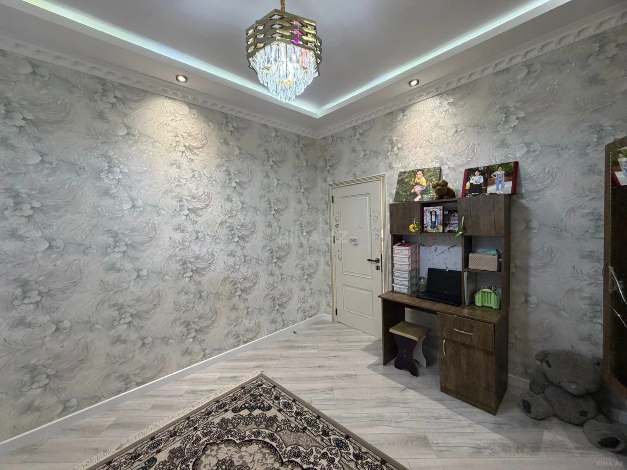 Satılır 7 otaqlı həyət evi 220 m²