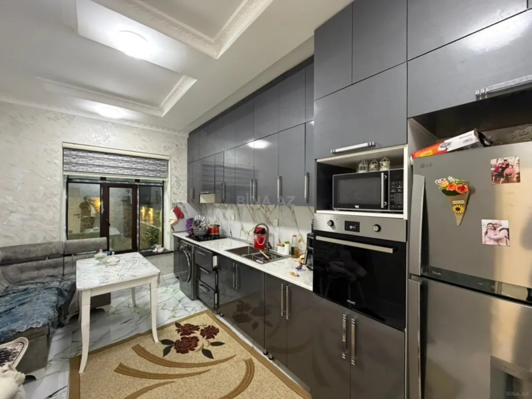 Satılır 7 otaqlı həyət evi 220 m²