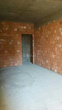 Satılır 4 otaqlı mənzil 186.5 m²