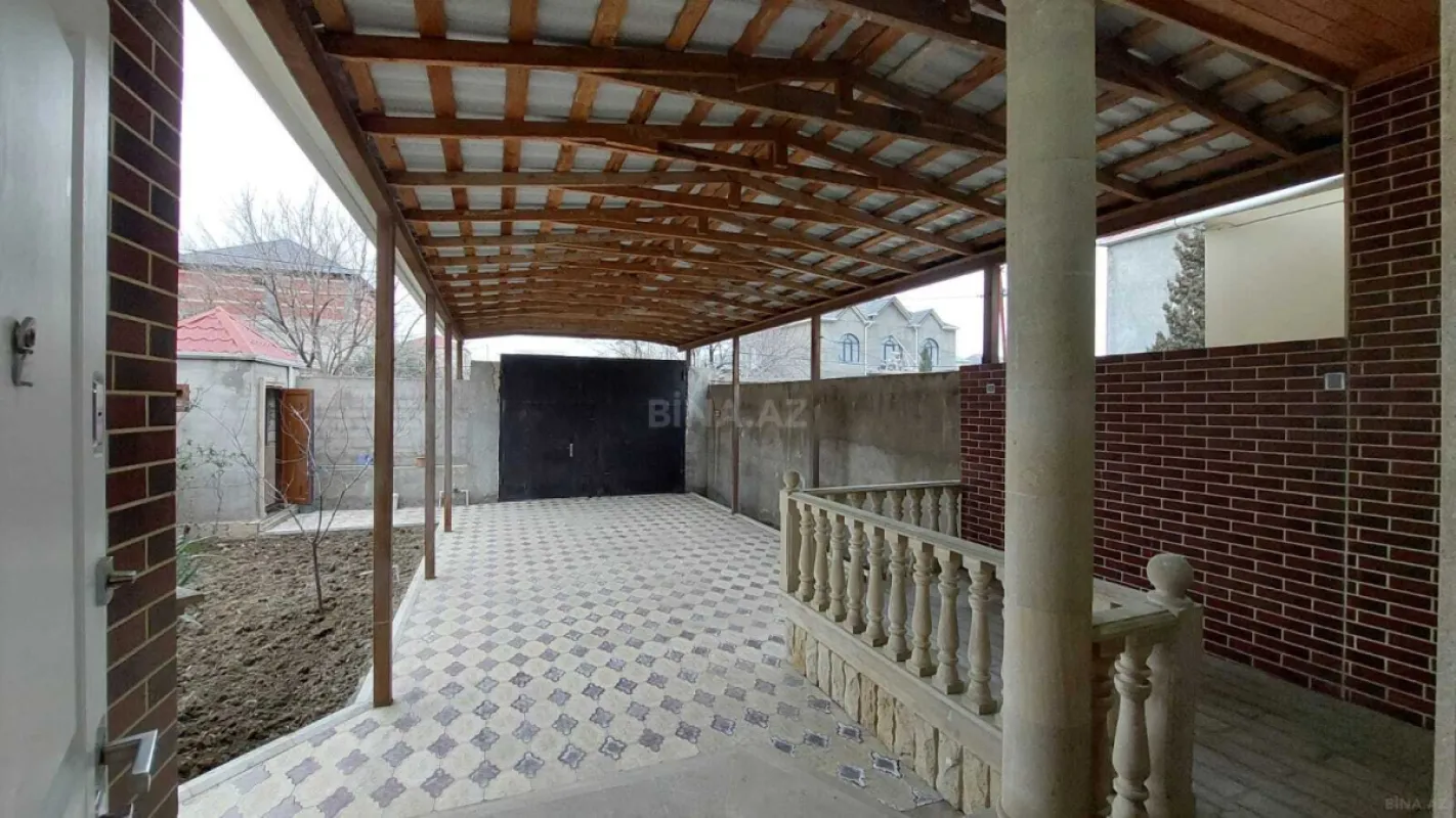 Satılır 5 otaqlı həyət evi 200 m²