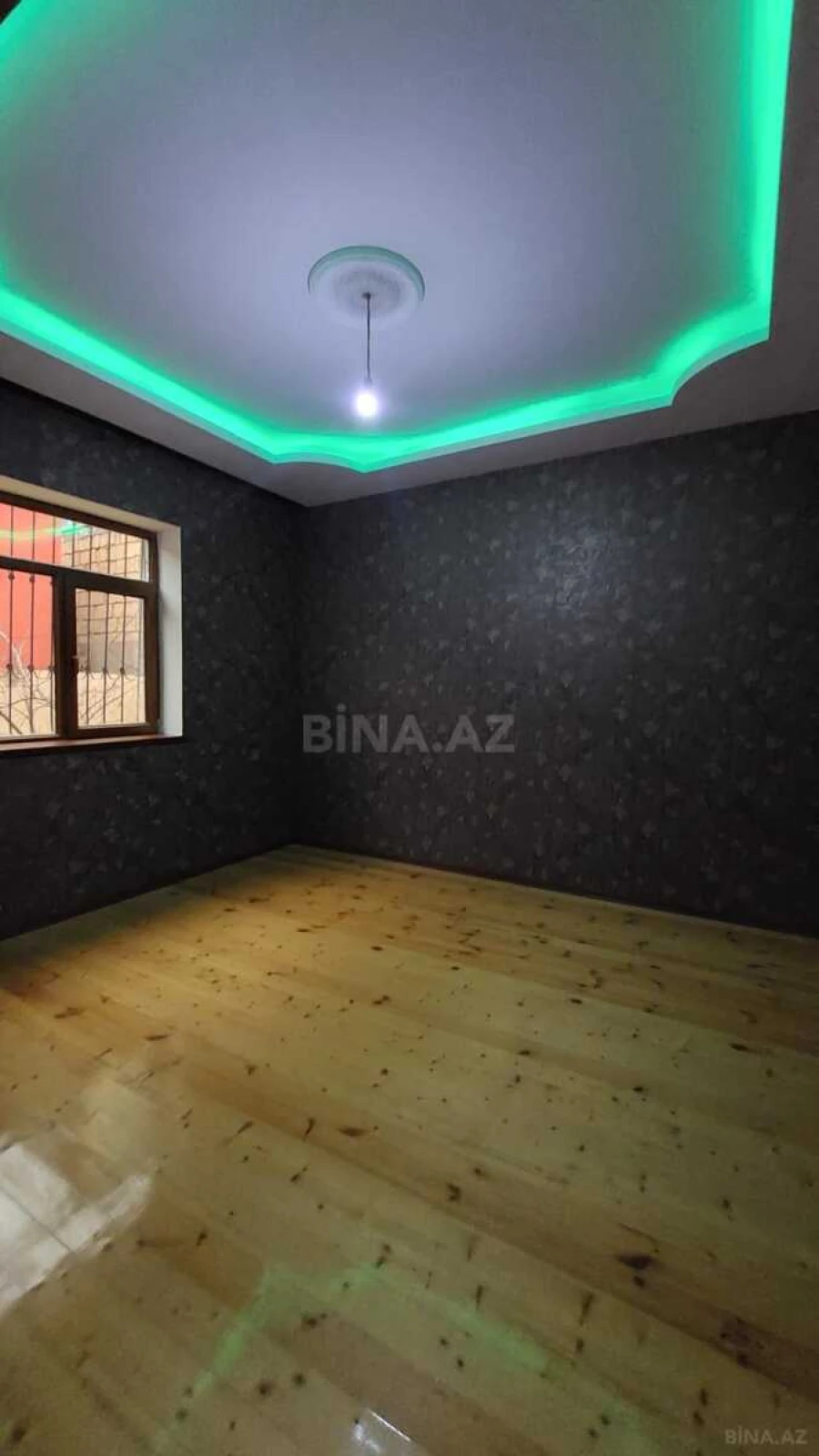 Satılır 5 otaqlı həyət evi 200 m²