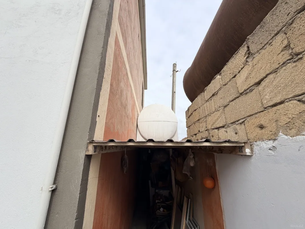 Satılır 4 otaqlı həyət evi 160 m²