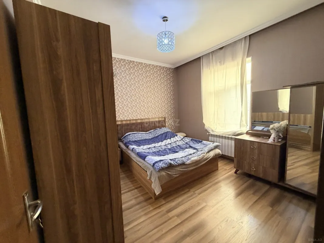 Satılır 4 otaqlı həyət evi 160 m²