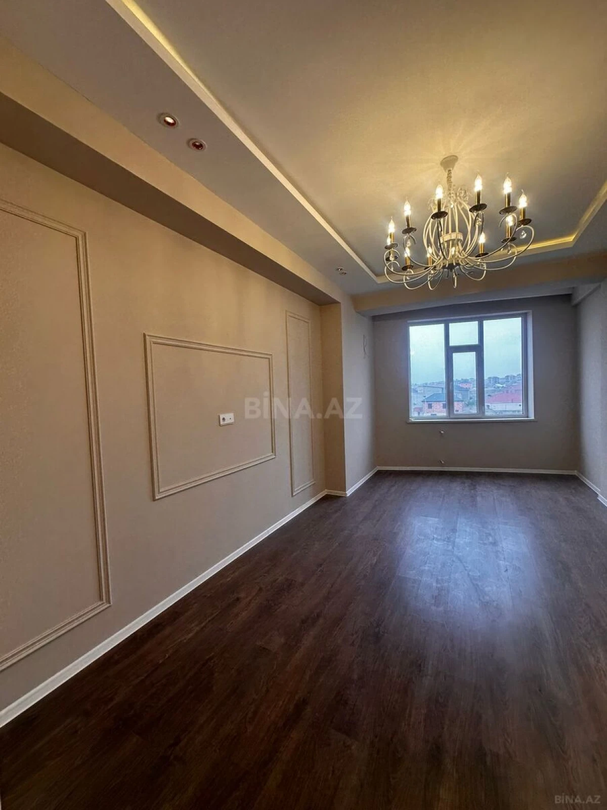 Satılır 3 otaqlı mənzil 102 m²