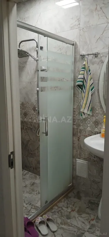 Satılır 4 otaqlı mənzil 115 m²