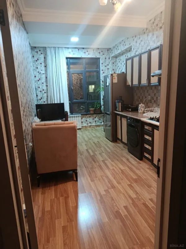 Satılır 4 otaqlı mənzil 115 m²