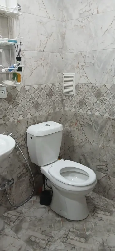 Satılır 4 otaqlı mənzil 115 m²