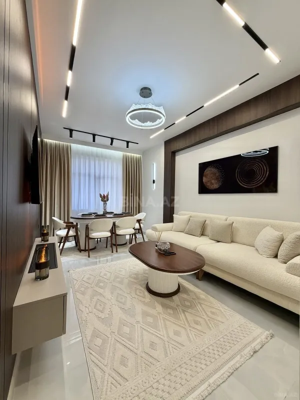 Satılır 3 otaqlı mənzil 95 m²