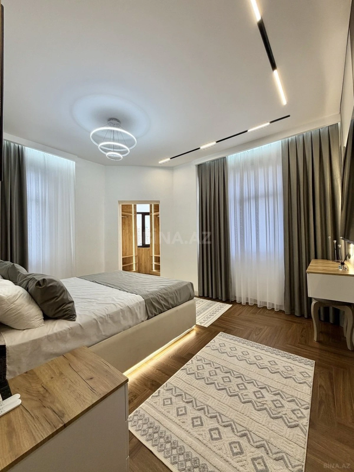 Satılır 3 otaqlı mənzil 95 m²
