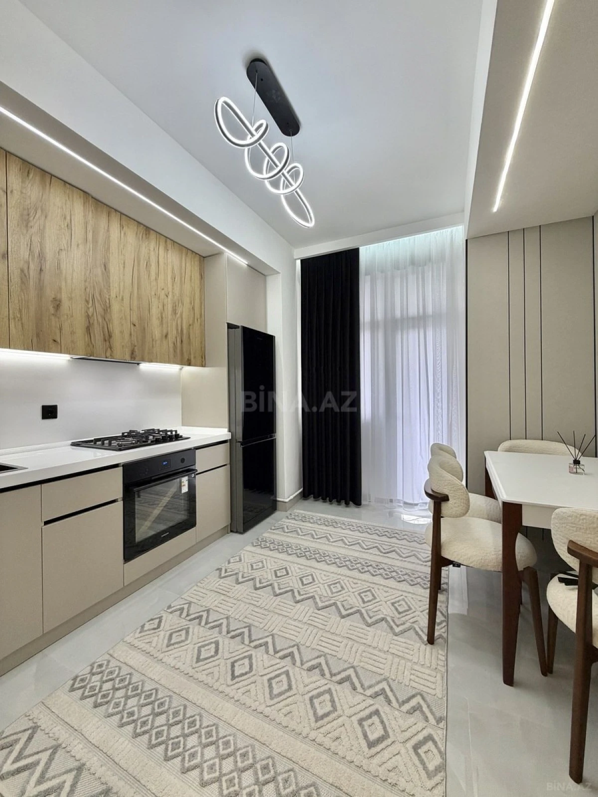 Satılır 3 otaqlı mənzil 95 m²