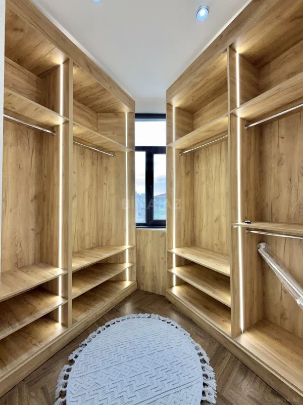 Satılır 3 otaqlı mənzil 95 m²