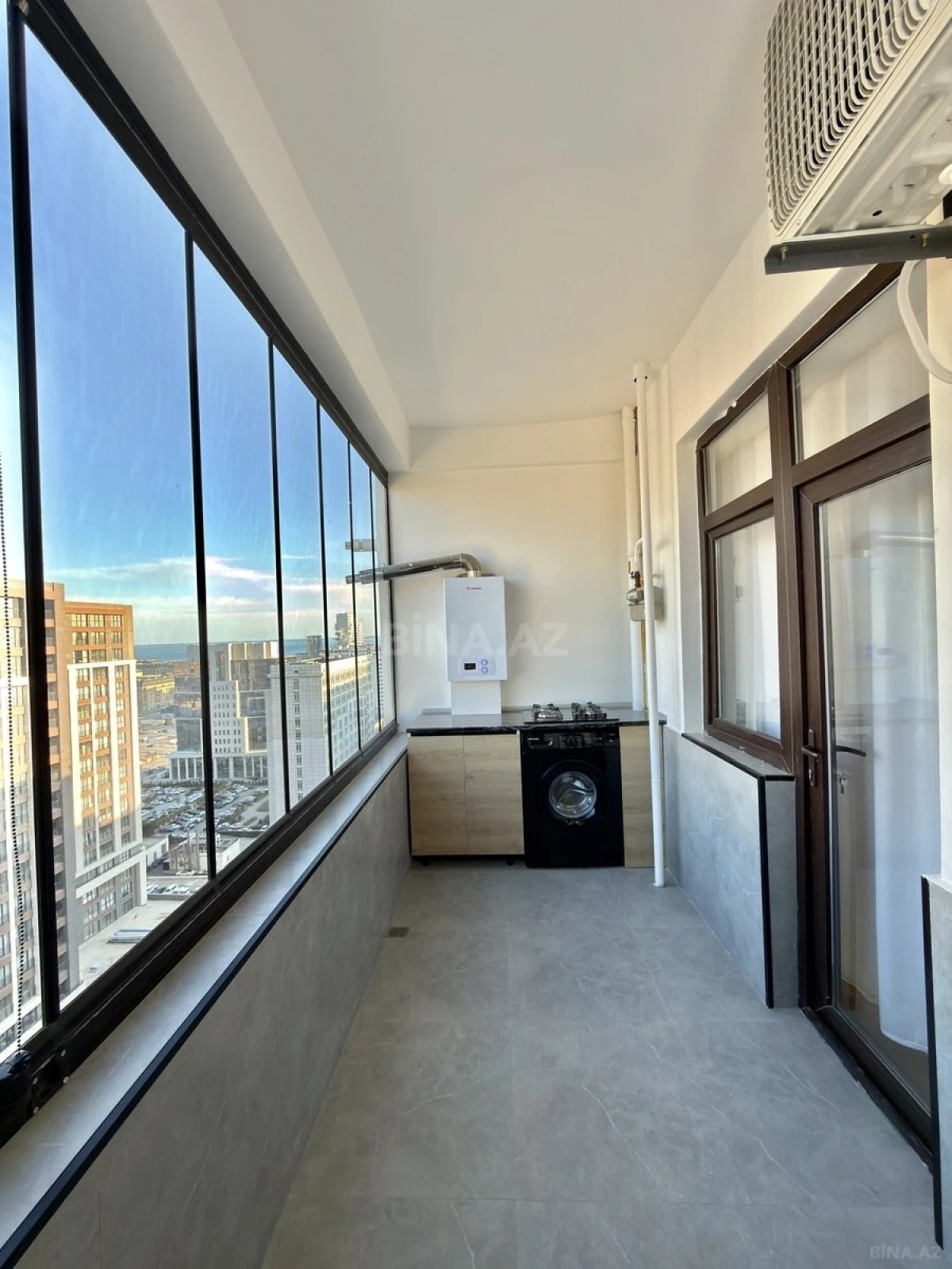 Satılır 2 otaqlı mənzil 66 m²