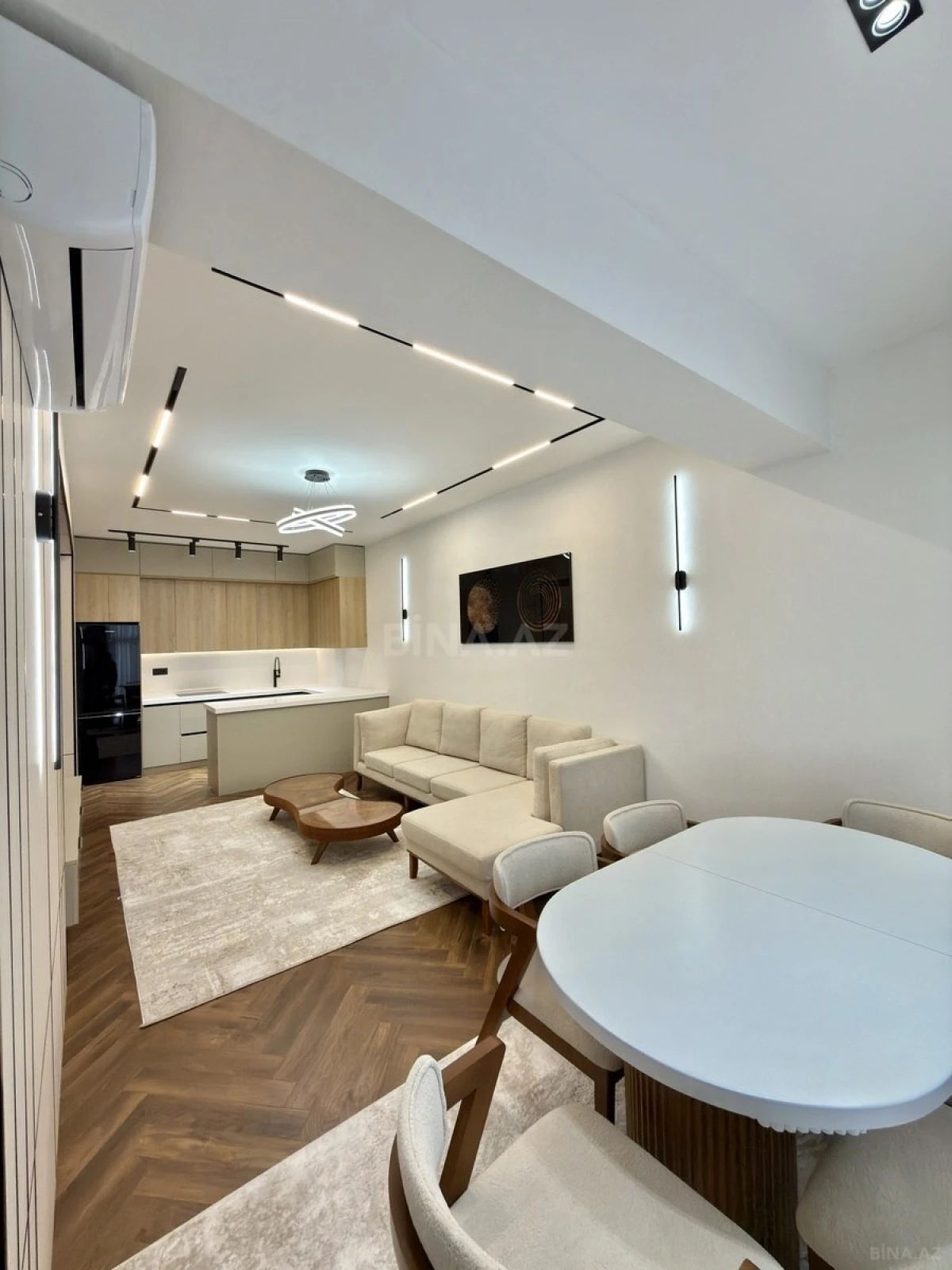 Satılır 2 otaqlı mənzil 66 m²
