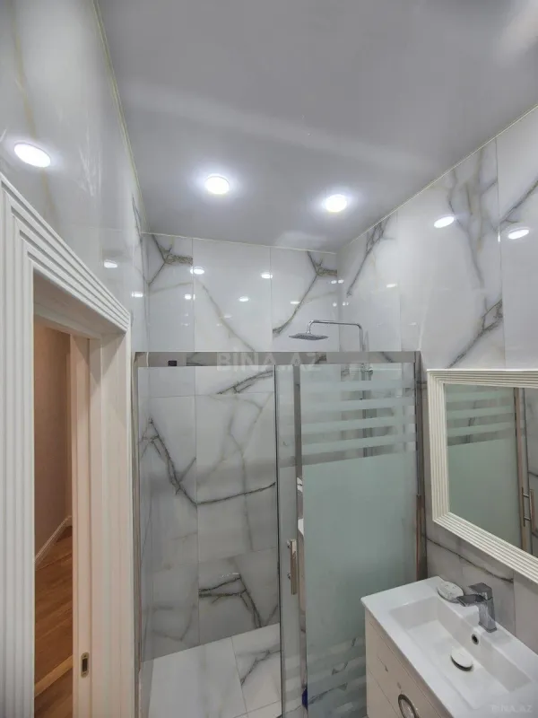Satılır 2 otaqlı mənzil 110 m²